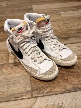 Nike Blazer Mid 77 Vintage White Shoes
